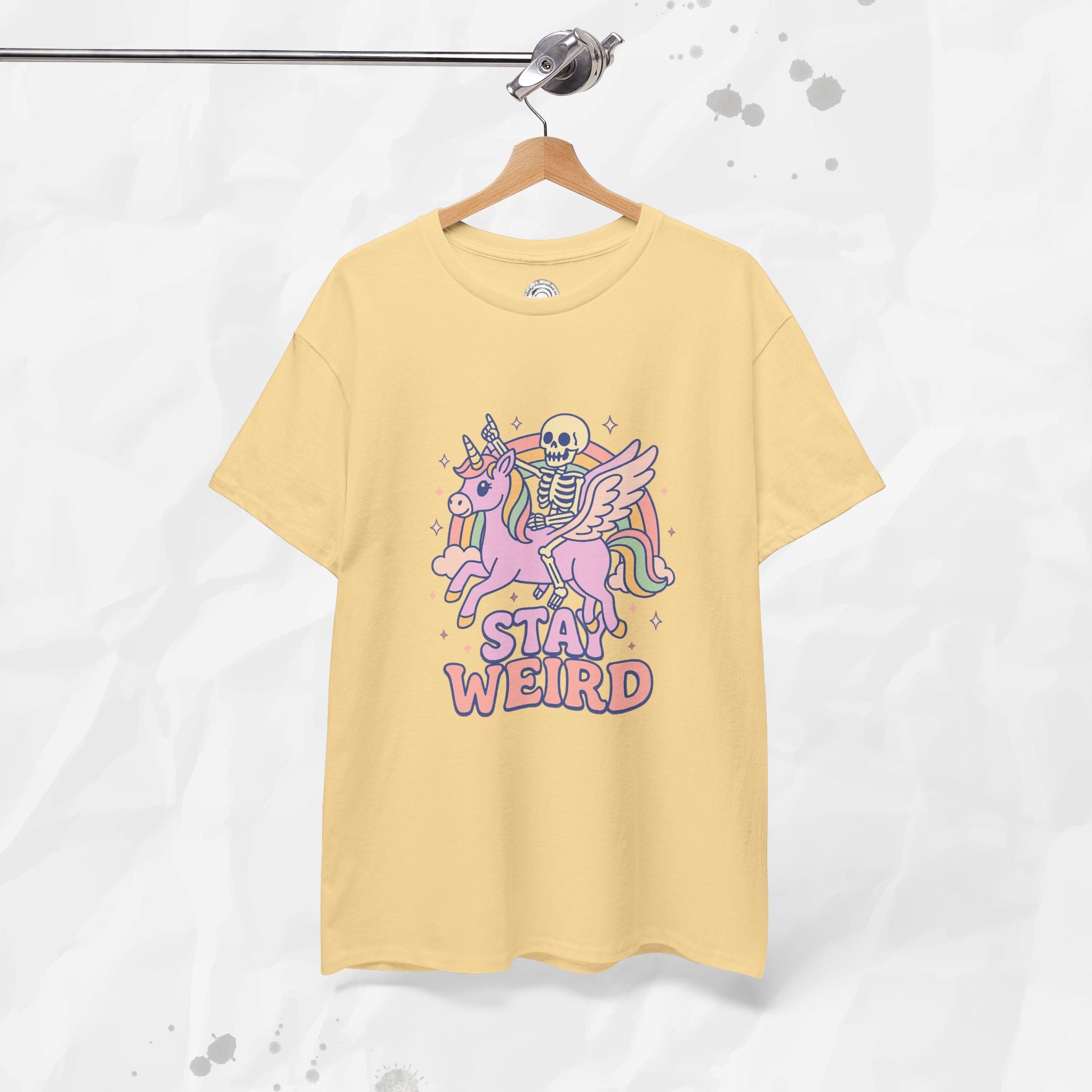 Stay Weird – T-Shirt