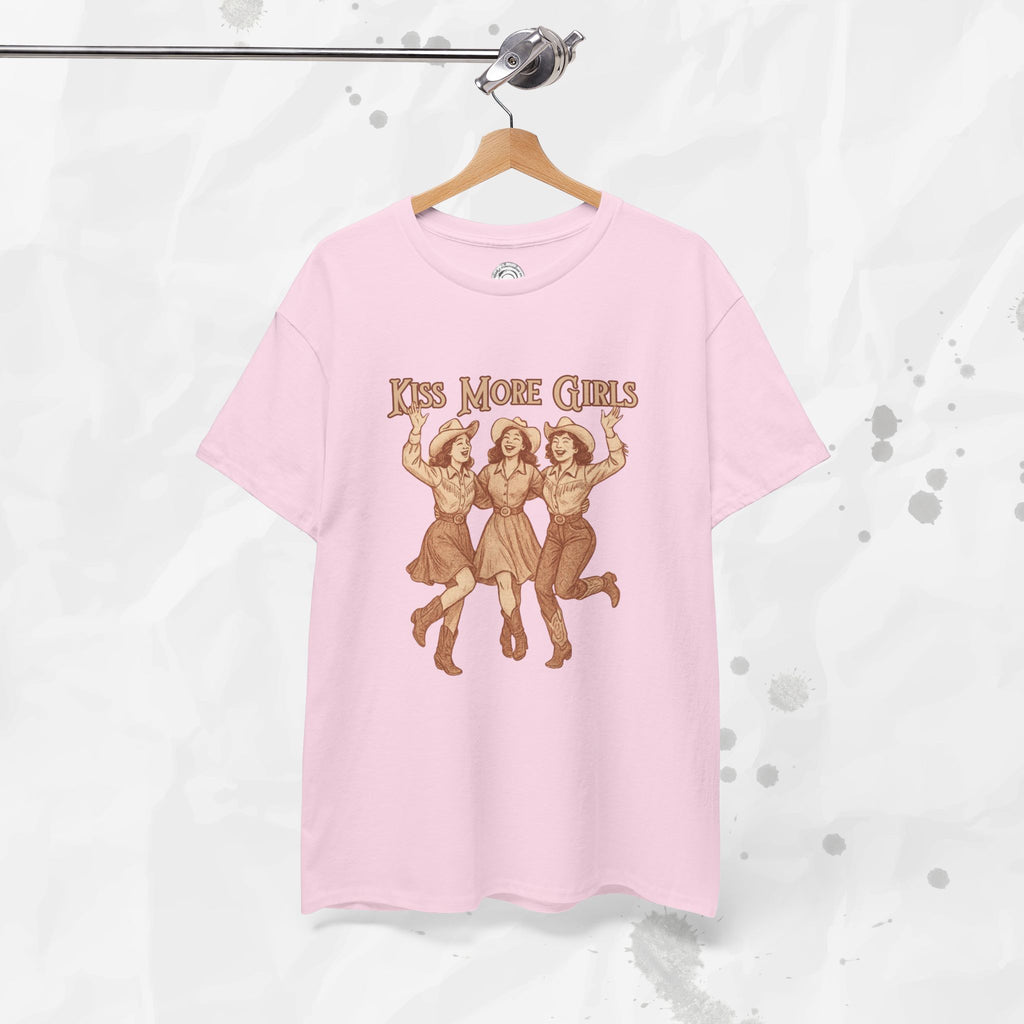 Kiss More Girls – T-Shirt
