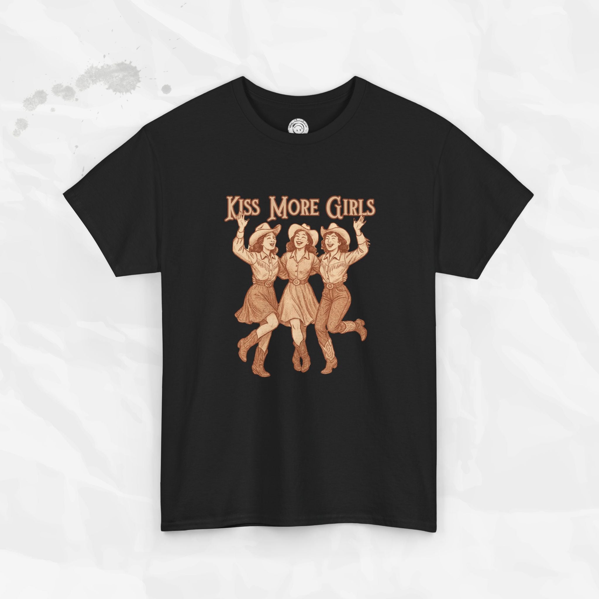 Kiss More Girls – T-Shirt