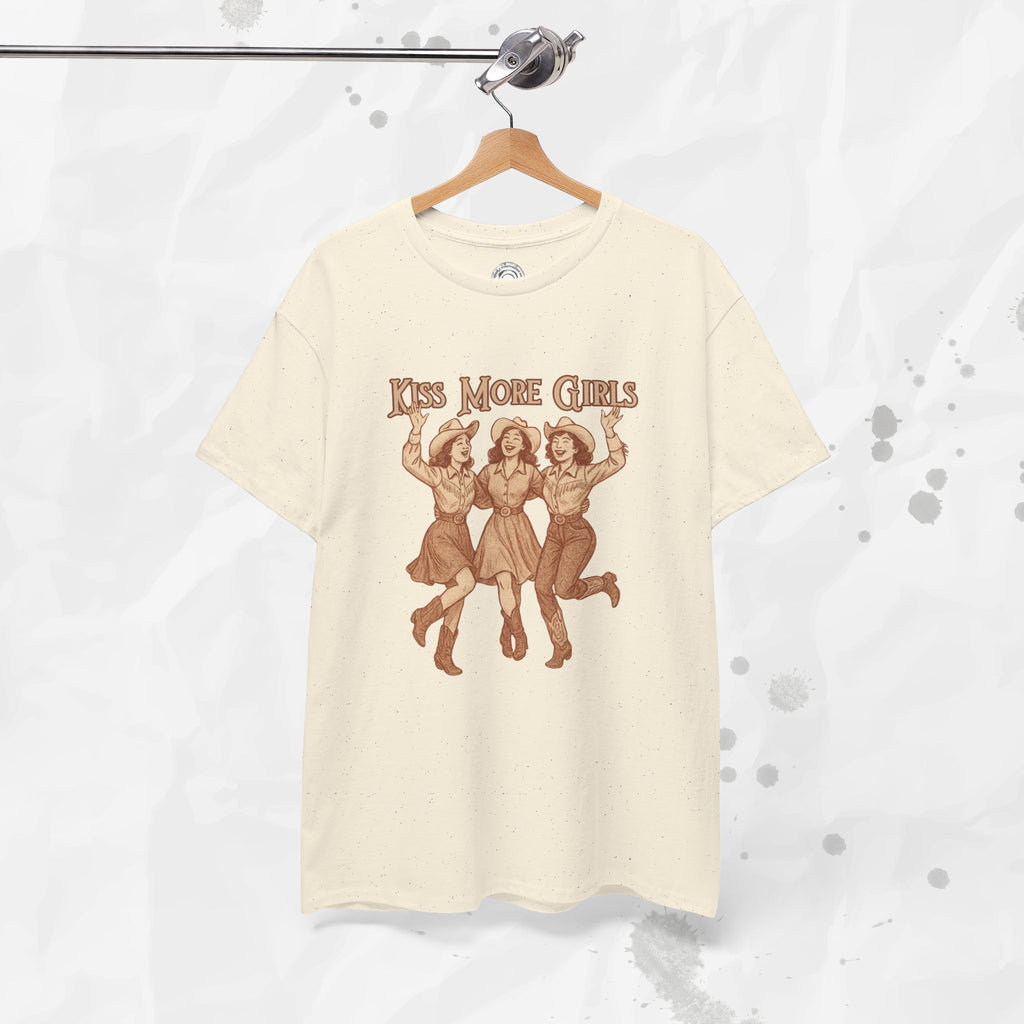 Kiss More Girls – T-Shirt