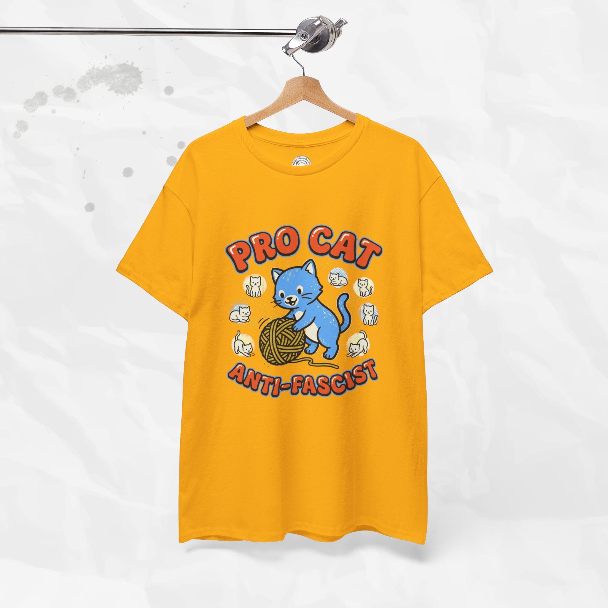 Pro Cat Anti-Fascist – T-Shirt